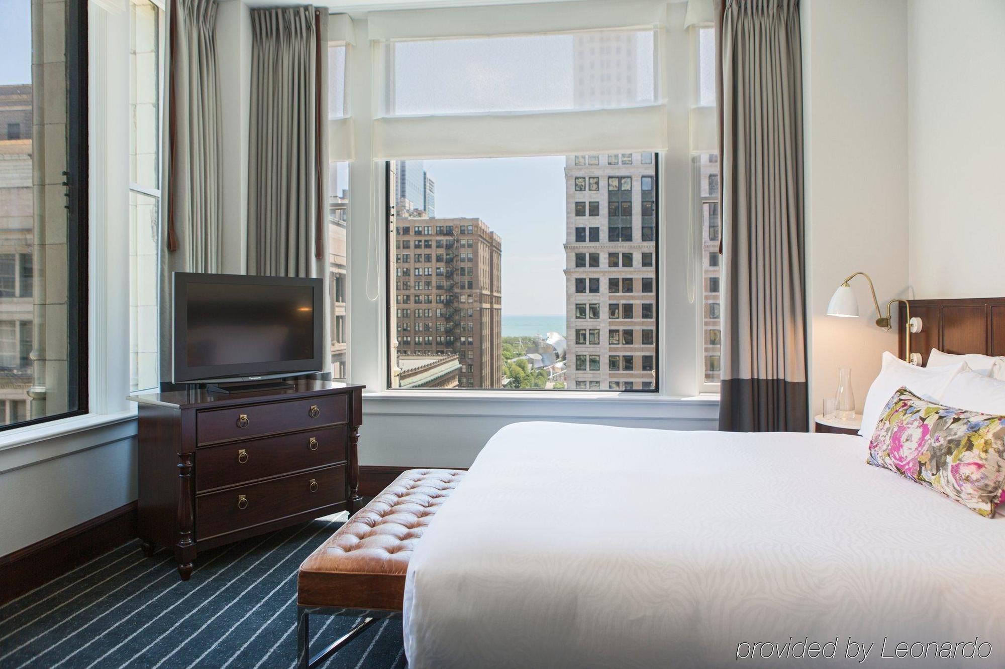 Staypineapple, An Iconic Hotel, The Loop Чикаго Экстерьер фото