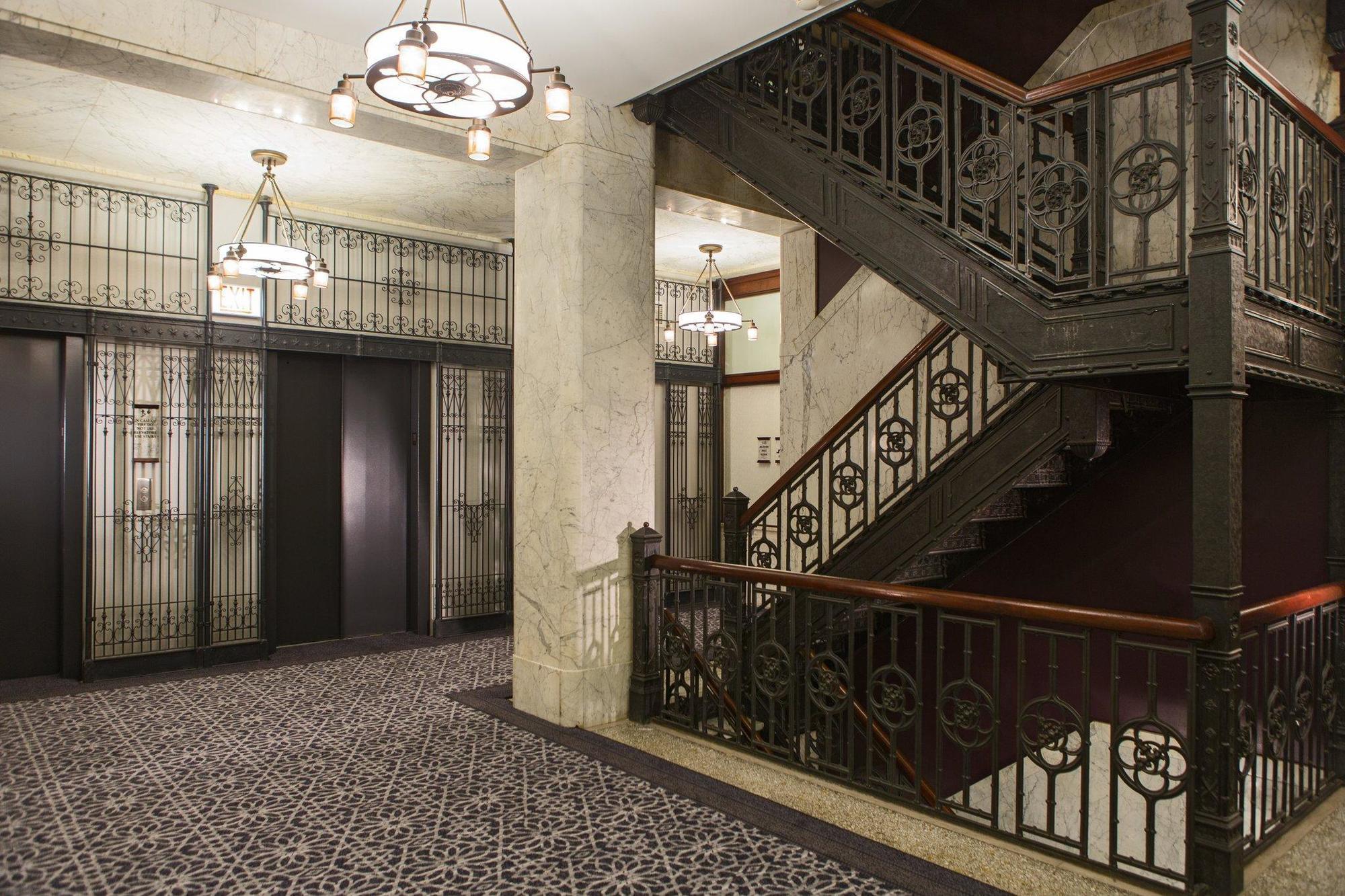 Staypineapple, An Iconic Hotel, The Loop Чикаго Экстерьер фото